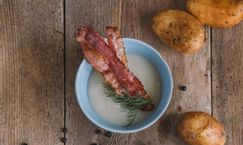 Zupa ziemniaczana z boczkiem wędzonym